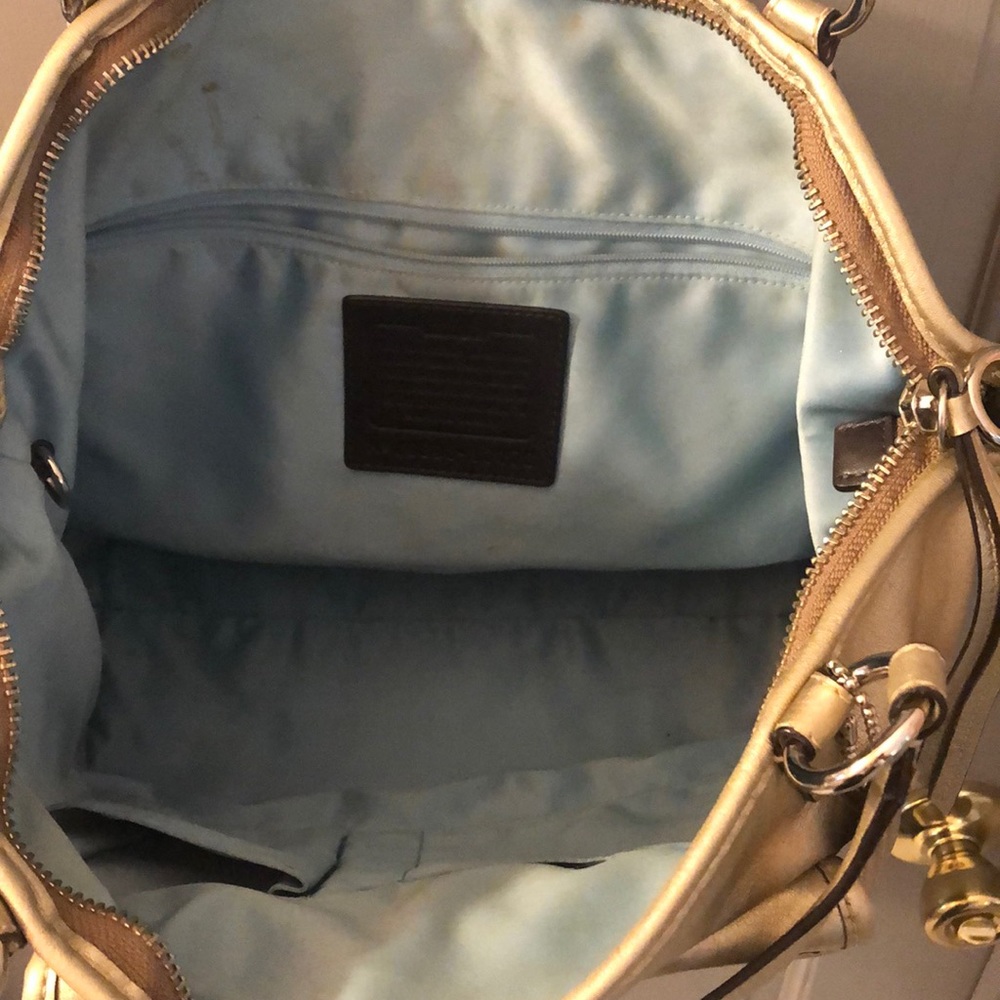 Coach shoulder bag metallic gold - Picture 4 of 7